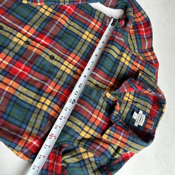 LL Bean Slightly Fitted Scotch Multicolored Plaid Flannel Shirt - Picture 5 of 7